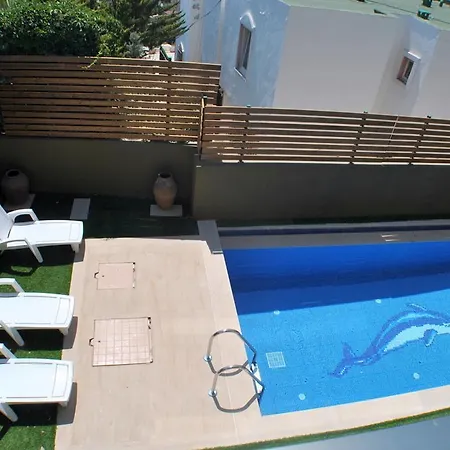 Sade Villa
